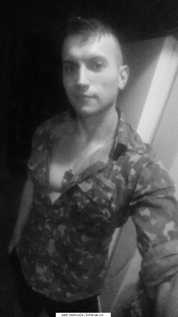 muie -tm force scris:up ..in seara asta.buna tututor activilor din tm! cine vrea sa-mi dea mie muie?