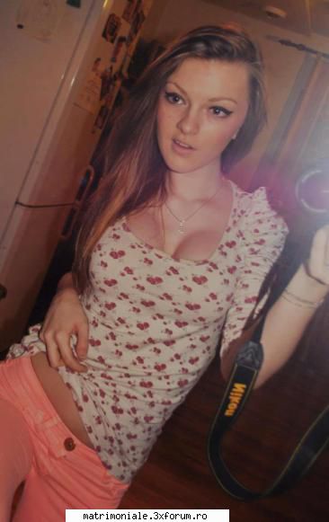 Buna - Sunt noua! deci buna :)) - Femei