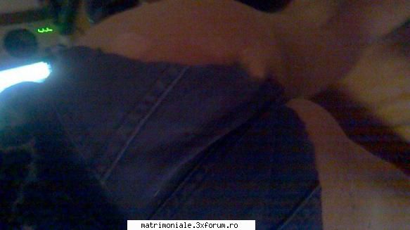 Cine vrea sa dea in el? - Alexu_here_andrei - Gay