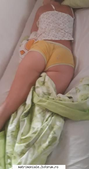 Cineva online? - Interesat de masturbare - Gay