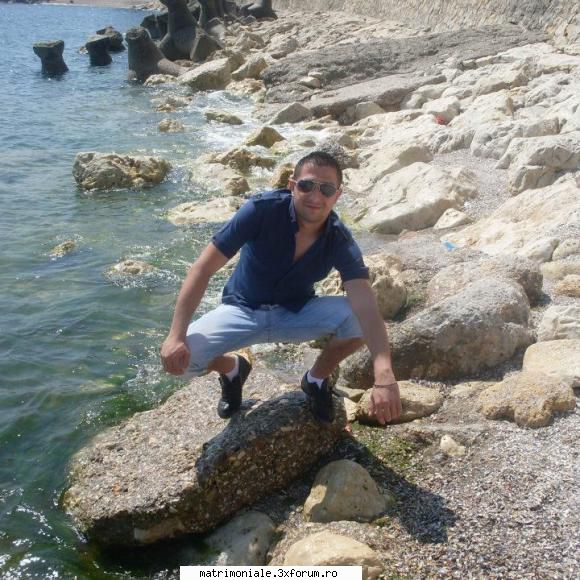 Gigolo pt Doamne - Tanar 28 ani,corp atletic,brunet,1,80 75 kg,stau - Escort