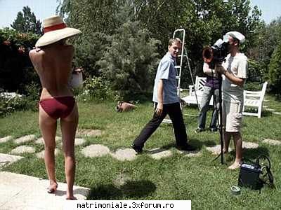 poze andreea raicu - Unii zic ca ar fi Andreea Raicu la o sedinta foto - Vedete