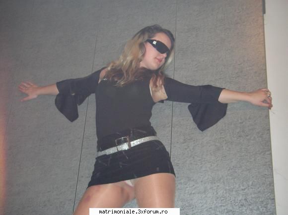 upskirt - robert - Femei