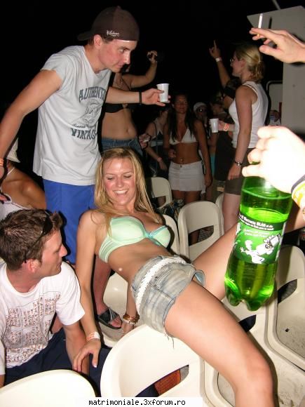 upskirt - robert - Femei
